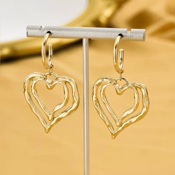 Double Layered Heart Dangle Earrings Hammered Brutalist Look Modern New - Picture 5 of 6